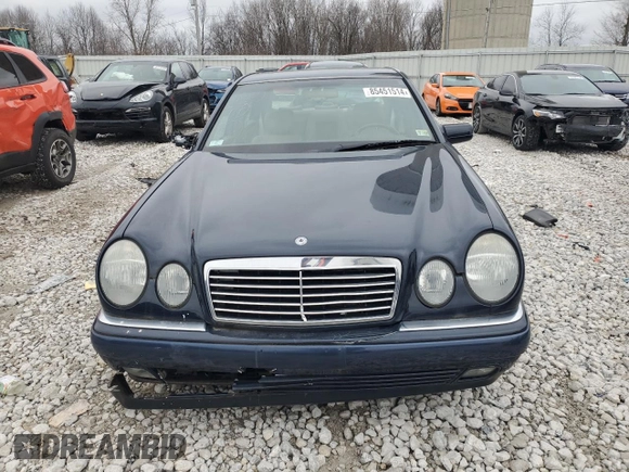 1997 Mercedes-Benz E-Class with VIN WDBJF55F8VA346116, listed as a Copart auction lot 85451514 with 0 mi miles and Salvage Title. Bid and sale history available at carsss.com. Image 5.
