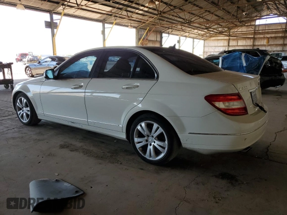 2008 Mercedes-Benz C 300 Sport z VIN WDDGF54X18R031188, wystawiony jako Copart lot #66464765 z przebiegiem 240 411 mil mil oraz Czysty tytuł • Clean title. Historia ofert i sprzedaży dostępna na DreamBid. Obrazek 2.