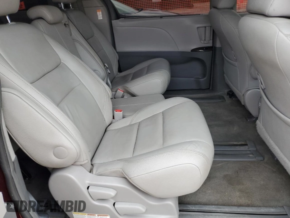 2015 Toyota Sienna XLE with VIN 5TDYK3DC4FS643881, listed as a Copart auction lot 56684635 with 137,781 mi miles and Salvage Title. Bid and sale history available at DreamBid. Image 11.