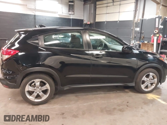 2021 Honda HR-V LX with VIN 3CZRU6H30MM710767, listed as a IAAI auction lot 42024370 with 43,096 mi miles. Bid and sale history available at carsss.com. Image 13.