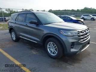 2025 Ford Explorer Active with VIN 1FMUK7DH4SGA37188, listed as a IAAI auction lot 42263928 with 2,301 mi miles and . Bid and sale history available at DreamBid. Image 1.