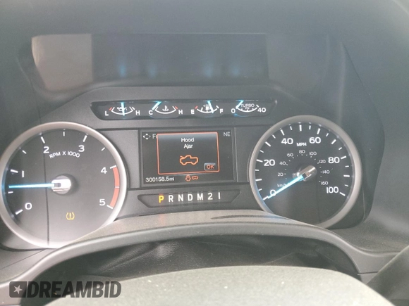 2019 Ford F-350 XL with VIN 1FT8W3DT1KEE82149, listed as a Copart auction lot 63997105 with 300,158 mi miles and Salvage title. Bid and sale history available at DreamBid. Image 9.