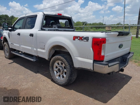 2019 Ford F-250 XL with VIN 1FT7W2BT7KEG38882, listed as a IAAI auction lot 42575702 with Not provided miles and . Bid and sale history available at DreamBid. Image 3.