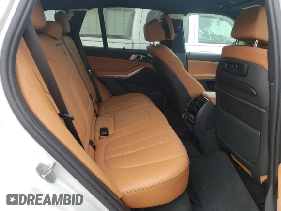 2022 BMW X5 xDrive40i with VIN 5UXCR6C01N9M04752, listed as a Copart auction lot 67649712 with 8,831 mi miles. Bid and sale history available at carsss.com. Image 11.
