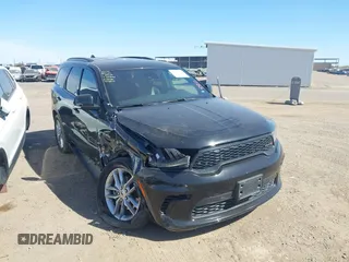 2024 Dodge Durango GT Plus z VIN 1C4RDJDG0RC126461, wystawiony jako IAAI lot #41637668 z przebiegiem 30 650 mil mil oraz . Historia ofert i sprzedaży dostępna na DreamBid. Obrazek 1.
