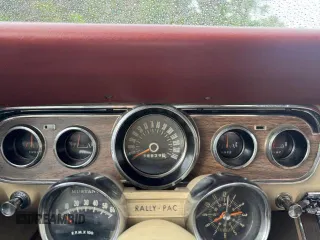 1966 Ford Mustang z VIN 6F08T33732, wystawiony jako Copart lot #56964675 z przebiegiem 38 839 mil mil oraz Tytuł czysty. Historia ofert i sprzedaży dostępna na DreamBid. Obrazek 8.