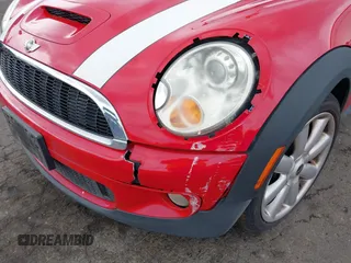 2008 MINI Hardtop S with VIN WMWMF73538TT89756, listed as a IAAI auction lot 41907020 with 139,789 mi miles and . Bid and sale history available at DreamBid. Image 16.
