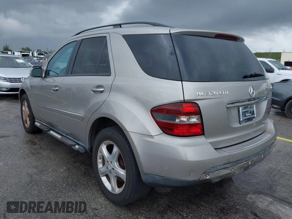 2008 Mercedes-Benz M 320 CDI with VIN 4JGBB22E98A388581, listed as a IAAI auction lot 41986595 with 142,857 mi miles and . Bid and sale history available at DreamBid. Image 6.
