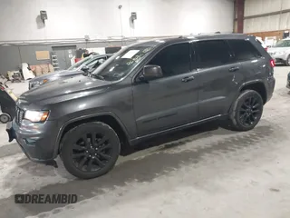 2017 Jeep Grand Cherokee Laredo with VIN 1C4RJFAG8HC910038, listed as a IAAI auction lot 41928179 with 76,862 mi miles. Bid and sale history available at carsss.com. Image 17.