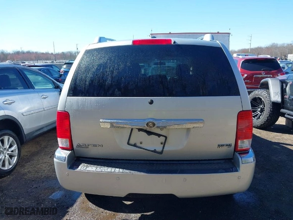 2007 Chrysler Aspen Limited with VIN 1A8HW58207F516492, listed as a IAAI auction lot 41817022 with NaN miles. Bid and sale history available at carsss.com. Image 16.