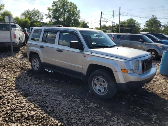 2014 Jeep Patriot Sport with VIN 1C4NJPBA7ED626856, listed as a Copart auction lot 65172995 with 95,230 mi miles and Clean title. Bid and sale history available at DreamBid. Image 4.