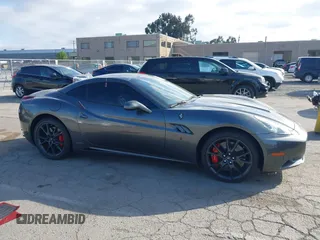 2010 Ferrari California с VIN ZFF65LJA7A0168421, выставлен на аукционе IAAI как лот 42178913 с пробегом Не указан миль и . История ставок и продаж доступна на DreamBid. Изображение 12.