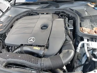 2021 Mercedes-Benz C 300 z VIN W1KWF8EB5MR605575, wystawiony jako IAAI lot #41042025 z przebiegiem 25 639 mil mil oraz . Historia ofert i sprzedaży dostępna na DreamBid. Obrazek 10.