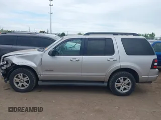 2008 Ford Explorer XLT z VIN 1FMEU73E08UA01188, wystawiony jako IAAI lot #42242286 z przebiegiem 128 226 mil mil oraz . Historia ofert i sprzedaży dostępna na DreamBid. Obrazek 15.