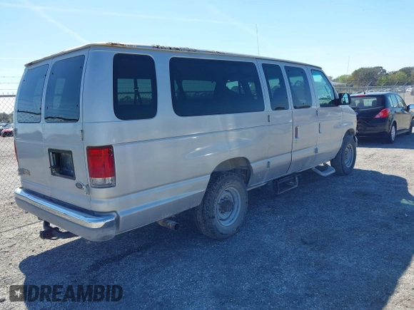 1999 Ford Econoline Passenger XL с VIN 1FBSS31S1XHC00521, выставлен на аукционе IAAI как лот 41629239 с пробегом 127 085 миль миль и . История ставок и продаж доступна на DreamBid. Изображение 4.