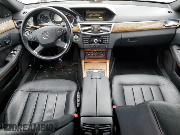 2011 Mercedes-Benz E 550 Luxury with VIN WDDHF9AB9BA411423, listed as a Copart auction lot 49166345 with 190,658 mi miles and Clean title. Bid and sale history available at DreamBid. Image 8.