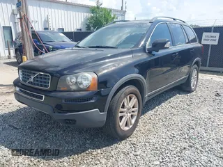 2010 Volvo XC90 I6 with VIN YV4982CY6A1536117, listed as a IAAI auction lot 42167722 with 223,006 mi miles. Bid and sale history available at carsss.com. Image 2.