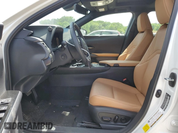 2024 Lexus UX 250h Premium z VIN JTHP9JBH4R2071151, wystawiony jako Copart lot #59289934 z przebiegiem 3 861 mil mil oraz Szkoda całkowita • Salvage title. Historia ofert i sprzedaży dostępna na DreamBid. Obrazek 7.