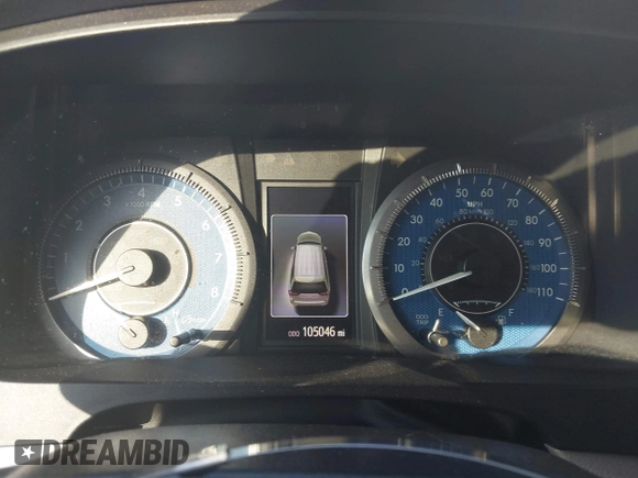 2015 Toyota Sienna XLE with VIN 5TDYK3DC5FS534913, listed as a IAAI auction lot 42052427 with 105,046 mi miles. Bid and sale history available at carsss.com. Image 7.