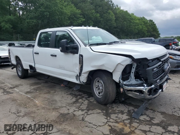 2024 Ford F-250 XL with VIN 1FT7W2AA2RED74951, listed as a Copart auction lot 48053505 with 14,104 mi miles and Salvage title. Bid and sale history available at DreamBid. Image 4.