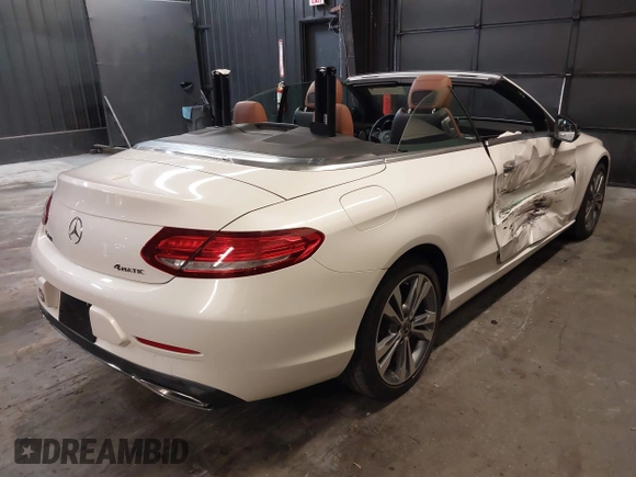 2018 Mercedes-Benz C 300 with VIN WDDWK4KB6JF646464, listed as a IAAI auction lot 42150269 with 40,618 mi miles and . Bid and sale history available at DreamBid. Image 4.
