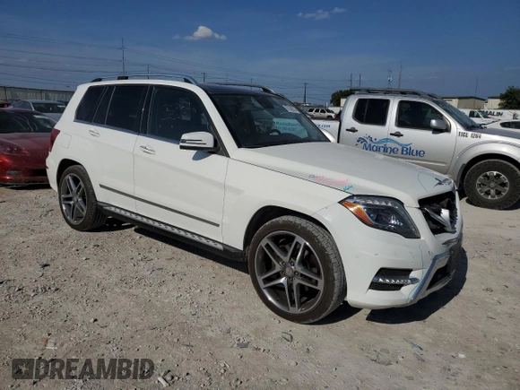 2013 Mercedes-Benz GLK 350 with VIN WDCGG5HB0DG041720, listed as a Copart auction lot 67039924 with 84,761 mi miles and Salvage Title. Bid and sale history available at DreamBid. Image 4.