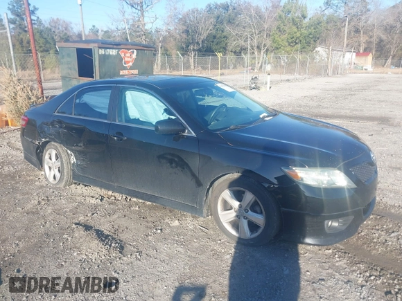 2011 Toyota Camry LE z VIN 4T1BF3EK9BU170965, wystawiony jako IAAI lot #41403198 z przebiegiem 152 064 mil mil oraz . Historia ofert i sprzedaży dostępna na DreamBid. Obrazek 1.