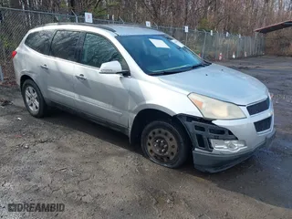 2010 Chevrolet Traverse LT w/1LT with VIN 1GNLRFEDXAJ237597, listed as a IAAI auction lot 41848919 with 1 mi miles. Bid and sale history available at carsss.com. Image 1.