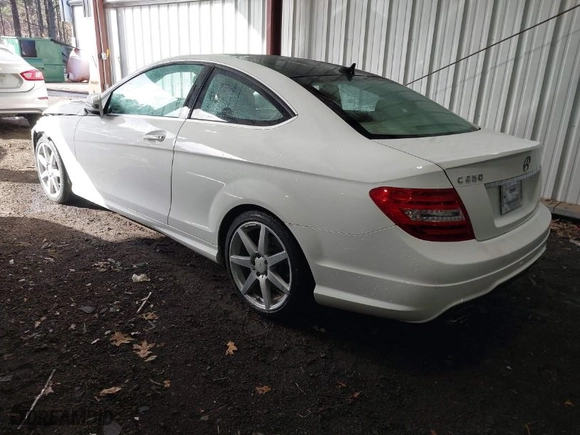 2014 Mercedes-Benz C-Class C 250 with VIN WDDGJ4HB2EG189862, listed as a IAAI auction lot 41745936 with 113,797 mi miles. Bid and sale history available at carsss.com. Image 3.