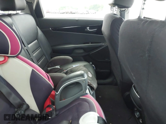 2018 Kia Sorento SX Limited with VIN 5XYPKDA55JG429852, listed as a IAAI auction lot 42823592 with 84,317 mi miles and . Bid and sale history available at DreamBid. Image 8.