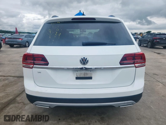 2020 Volkswagen Atlas SE z VIN 1V2DP2CA6LC500601, wystawiony jako Copart lot #60668825 z przebiegiem 50 011 mil mil oraz Szkoda całkowita • Salvage title. Historia ofert i sprzedaży dostępna na DreamBid. Obrazek 6.