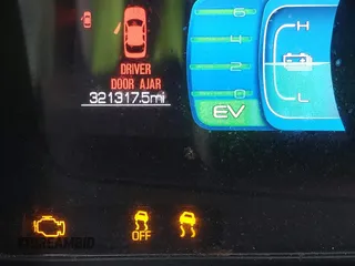 2011 Ford Fusion Hybrid with VIN 3FADP0L39BR345250, listed as a IAAI auction lot 42319401 with 321,317 mi miles and . Bid and sale history available at DreamBid. Image 16.