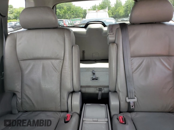 2010 Toyota Highlander Limited z VIN JTEJW3EH1A2046148, wystawiony jako Copart lot #63396155 z przebiegiem 219 476 mil mil oraz Czysty tytuł • Clean title. Historia ofert i sprzedaży dostępna na DreamBid. Obrazek 10.