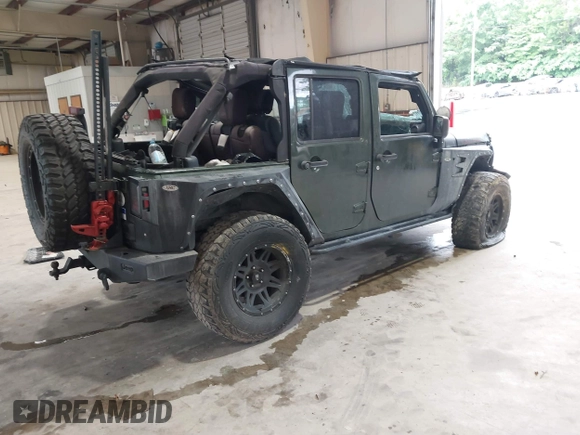 2007 Jeep Wrangler X z VIN 1J4GA39107L132865, wystawiony jako IAAI lot #42252972 z przebiegiem 101 114 mil mil oraz . Historia ofert i sprzedaży dostępna na DreamBid. Obrazek 4.