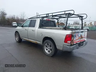2010 Dodge 1500 SLT z VIN 1D7RV1GP3AS197145, wystawiony jako IAAI lot #41837884 z przebiegiem 241 378 mil mil oraz . Historia ofert i sprzedaży dostępna na DreamBid. Obrazek 3.