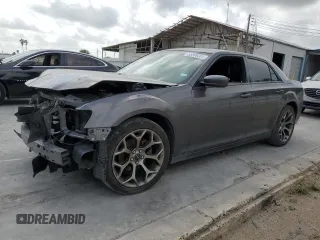 2018 Chrysler 300 S z VIN 2C3CCABG2JH214168, wystawiony jako Copart lot #55506005 z przebiegiem 112 788 mil mil oraz Szkoda całkowita • Salvage title. Historia ofert i sprzedaży dostępna na DreamBid. Obrazek 1.