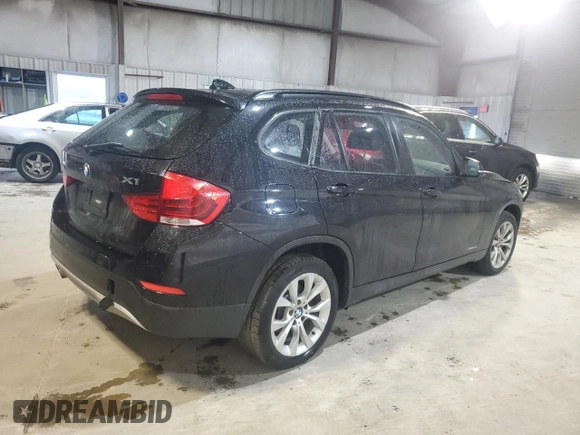 2014 BMW X1 xDrive28i z VIN WBAVL1C56EVY18205, wystawiony jako Copart lot #51584415 z przebiegiem 166 247 mil mil oraz Czysty tytuł • Clean title. Historia ofert i sprzedaży dostępna na DreamBid. Obrazek 3.