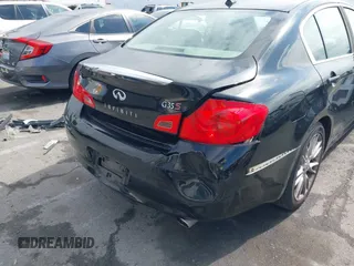 2008 Infiniti G35 Journey with VIN JNKBV61E98M222109, listed as a IAAI auction lot 42071416 with 216,507 mi miles. Bid and sale history available at carsss.com. Image 6.