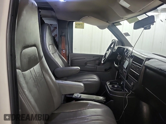 2014 Chevrolet Express Cargo z VIN 1GCSGAFXXE1162573, wystawiony jako IAAI lot #42547277 z przebiegiem 230 224 mil mil oraz . Historia ofert i sprzedaży dostępna na DreamBid. Obrazek 9.