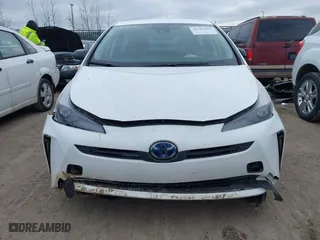 2022 Toyota Prius L Eco with VIN JTDKAMFU8N3175707, listed as a IAAI auction lot 41501024 with 42,103 mi miles. Bid and sale history available at carsss.com. Image 12.