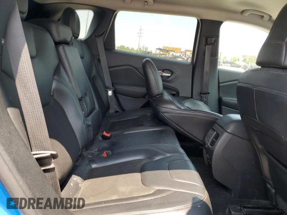 2020 Jeep Cherokee Latitude Plus with VIN 1C4PJMLB6LD580464, listed as a Copart auction lot 59023435 with 80,211 mi miles and Salvage title. Bid and sale history available at DreamBid. Image 11.
