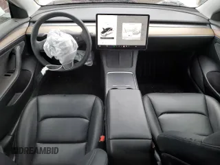 2021 Tesla Model 3 Standard Range Plus z VIN 5YJ3E1EA6MF059194, wystawiony jako Copart lot #53483595 z przebiegiem 22 072 mil mil oraz Szkody całkowita. Historia ofert i sprzedaży dostępna na DreamBid. Obrazek 8.