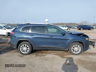 2019 Jeep Cherokee Latitude with VIN 1C4PJLCB2KD403788, listed as a IAAI auction lot 41934713 with 95,455 mi miles and . Bid and sale history available at DreamBid. Image 13.