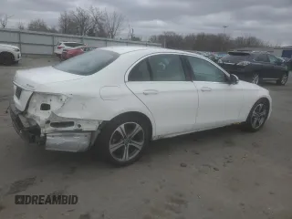 2019 Mercedes-Benz E-Class E 300 with VIN WDDZF4KBXKA545878, listed as a Copart auction lot 48755465 with 32,344 mi miles and Salvage Title. Bid and sale history available at carsss.com. Image 3.