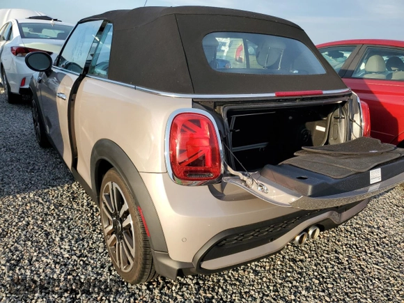 2022 MINI Convertible Cooper S z VIN WMW43DL0XN3P20467, wystawiony jako Copart lot #75042174 z przebiegiem 9 038 mil mil oraz Nie do naprawy • Non repairable. Historia ofert i sprzedaży dostępna na DreamBid. Obrazek 2.