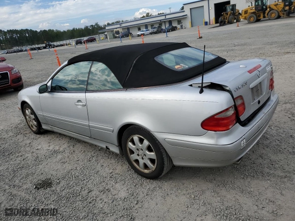 2003 Mercedes-Benz CLK-Class 3.2L with VIN WDBLK65G23T135336, listed as a Copart auction lot 73281474 with 146,750 mi miles and Salvage Title. Bid and sale history available at carsss.com. Image 2.