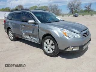 2011 Subaru Outback Premium z VIN 4S4BRCCC1B3376225, wystawiony jako IAAI lot #42080116 z przebiegiem 324 551 mil mil oraz . Historia ofert i sprzedaży dostępna na DreamBid. Obrazek 1.
