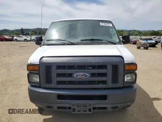 2014 Ford Econoline Cargo Commercial z VIN 1FTNE1EWXEDA22372, wystawiony jako Copart lot #52360385 z przebiegiem 128 803 mil mil oraz Czysty tytuł • Clean title. Historia ofert i sprzedaży dostępna na DreamBid. Obrazek 5.