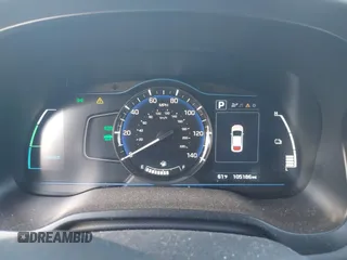 2017 Hyundai Ioniq Blue z VIN KMHC65LC2HU050185, wystawiony jako IAAI lot #42071522 z przebiegiem 105 186 mil mil oraz . Historia ofert i sprzedaży dostępna na DreamBid. Obrazek 7.