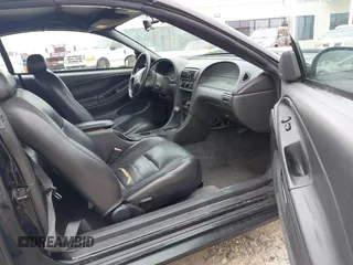 2004 Ford Mustang Deluxe with VIN 1FAFP44454F110688, listed as a IAAI auction lot 41371035 with 188,754 mi miles. Bid and sale history available at carsss.com. Image 5.